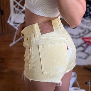 NEW yellow tie dye Levi’s shorts!